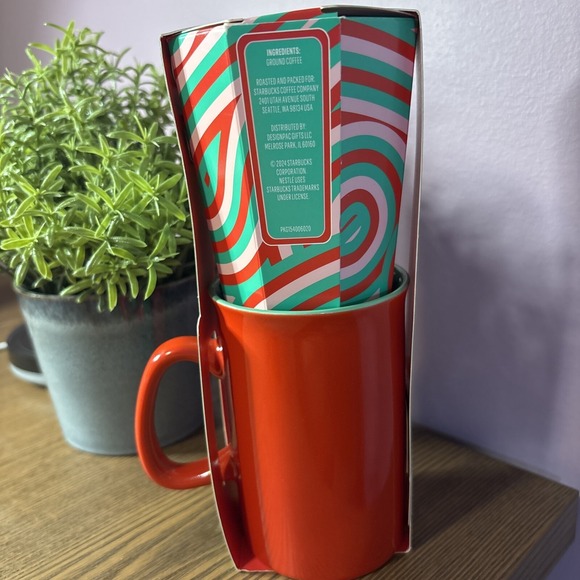 Starbucks Red Mug 16oz with Coffee Holiday Blend Gift 2024 LIMITED EDITION! NEW - Picture 8 of 12